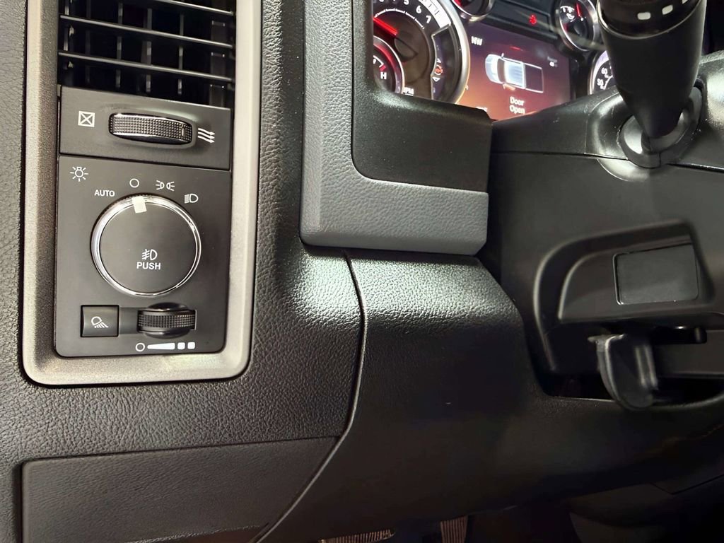 Used 2019 RAM 1500 Express w/ Wheel & Sound Group AWD/4WD image 35