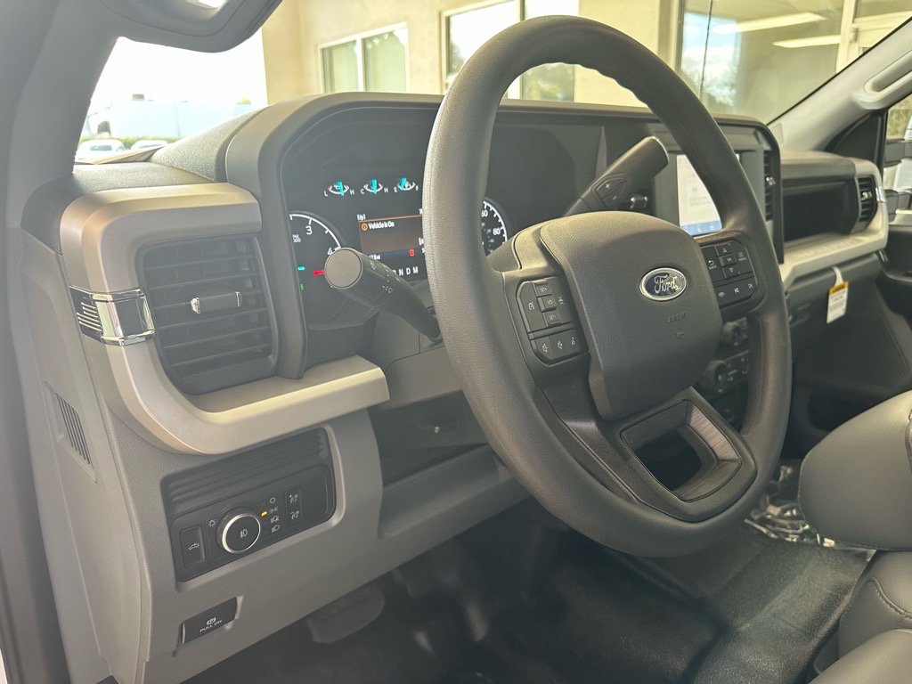 New 2026 Ford F350 XL w/ XL Chrome Package image 23