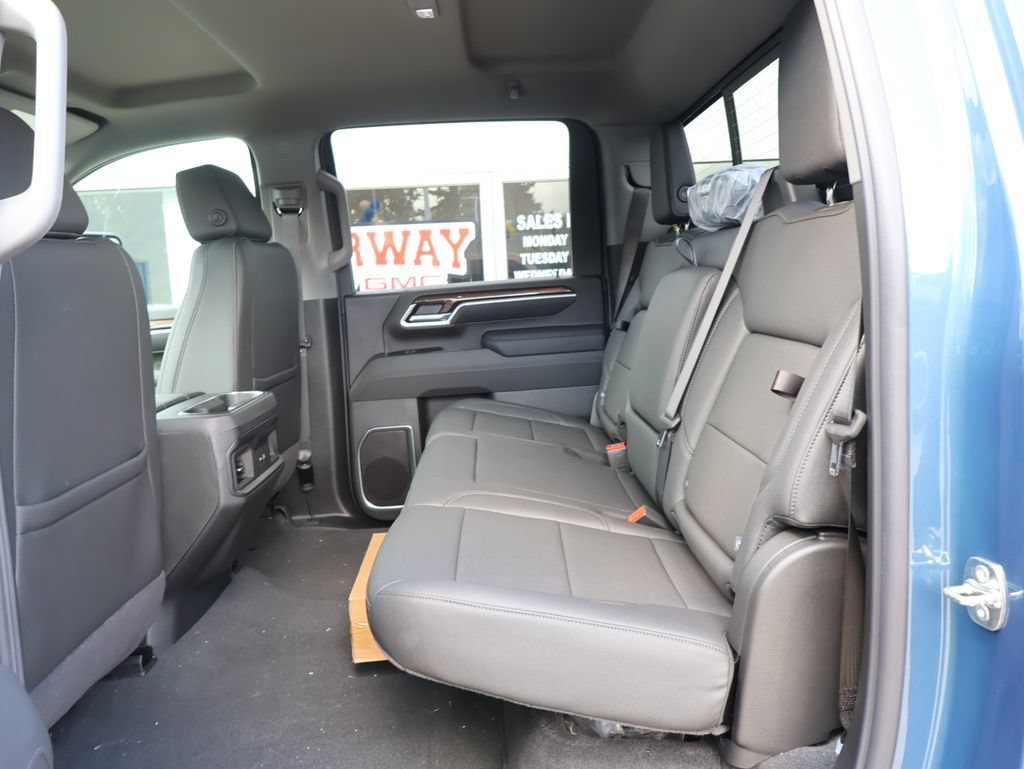 New 2026 Chevrolet Silverado 3500 LT AWD/4WD image 28
