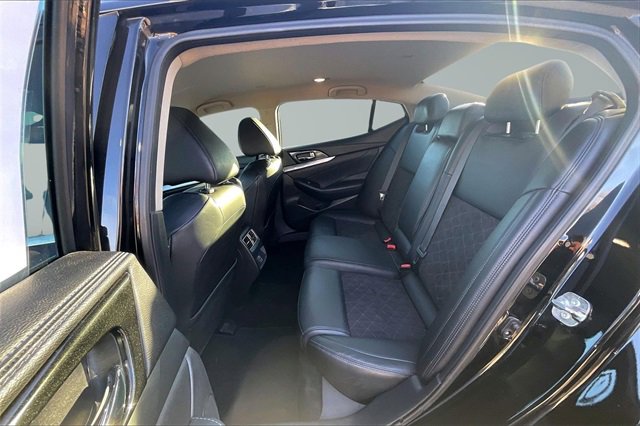 Used 2018 Nissan Maxima SR w/ Midnight Edition image 23