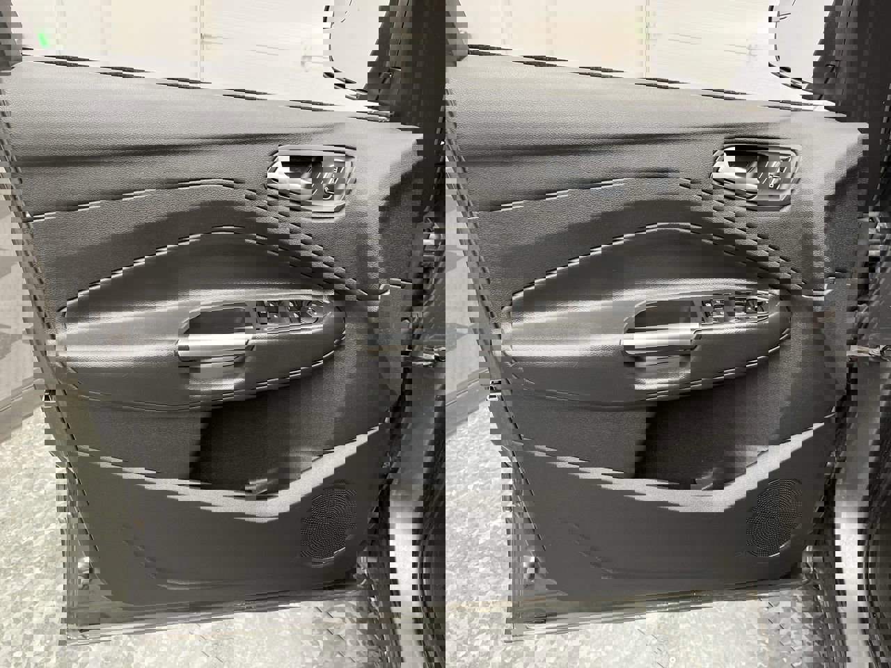 Used 2014 Ford Escape SE w/ Equipment Group 201A AWD/4WD image 7