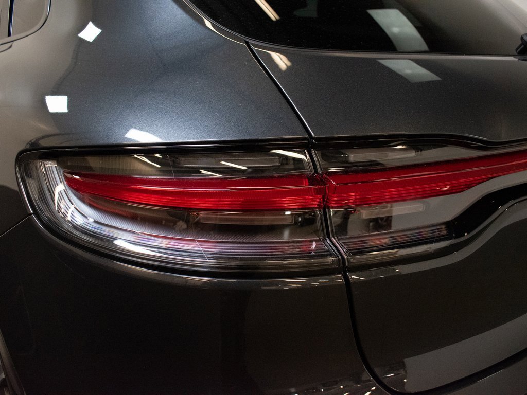 New 2026 Porsche Macan image 12