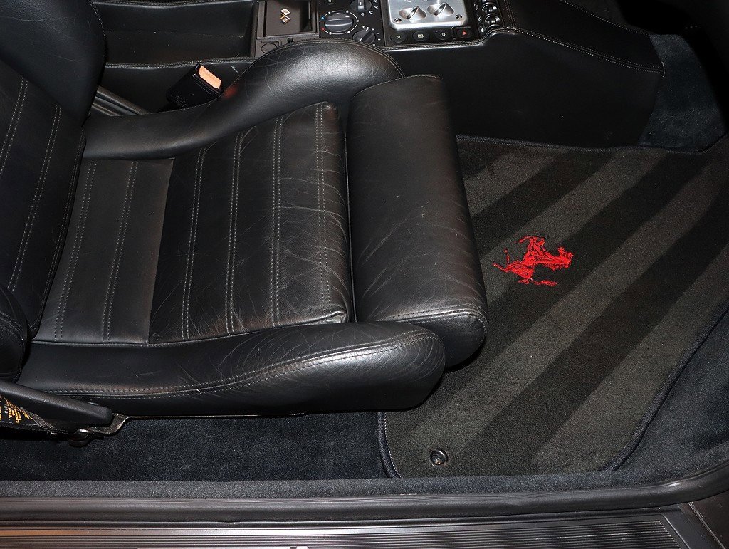 Used 1998 Ferrari F355 Berlinetta image 32