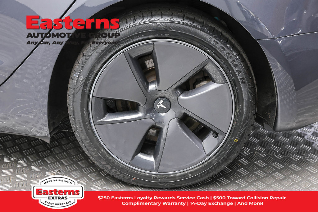 Used 2023 Tesla Model 3 Standard Range RWD image 9