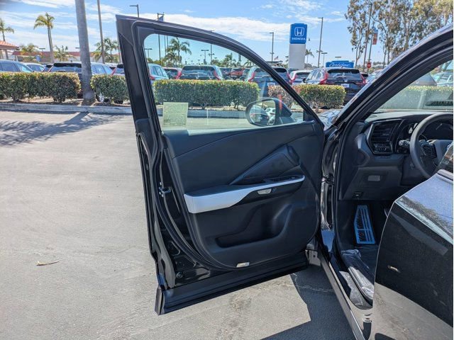 New 2026 Lexus TX 500h AWD image 13