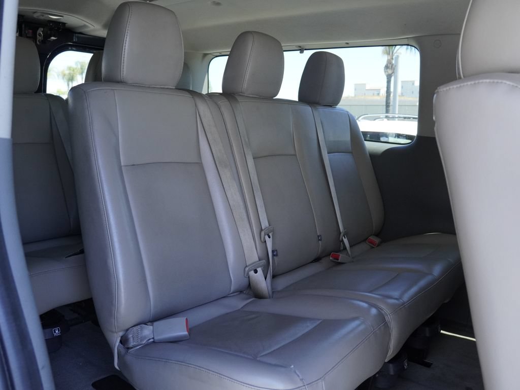 Used 2020 Nissan NV 3500 SL RWD image 24