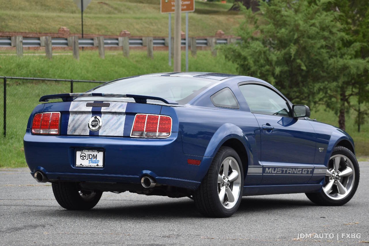 Used 2006 Ford Mustang GT Premium RWD image 5