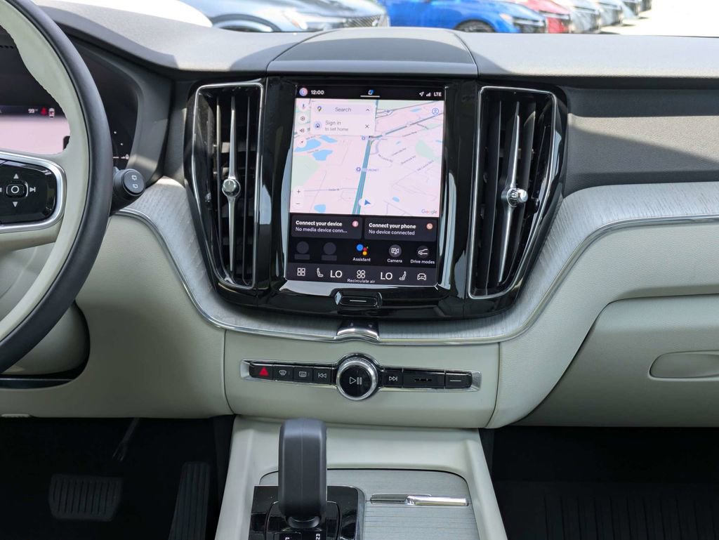 Certified 2024 Volvo XC60 T8 Plus w/ Protection Package Premier AWD/4WD image 21
