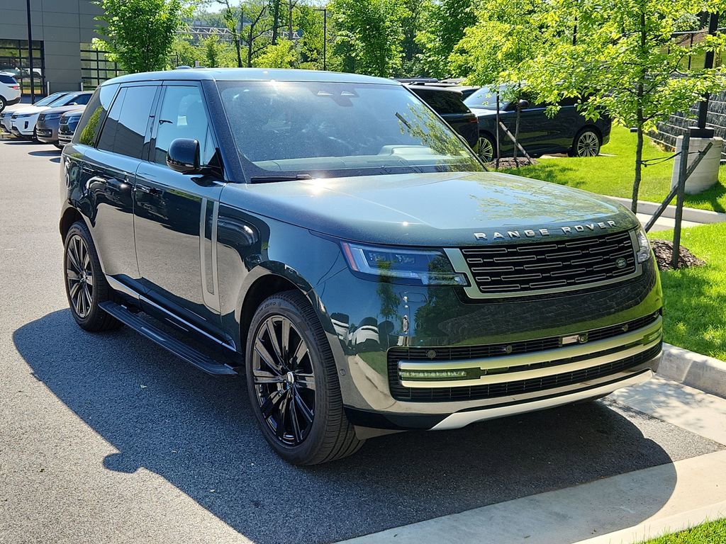 Used 2025 Land Rover Range Rover SE AWD/4WD image 10