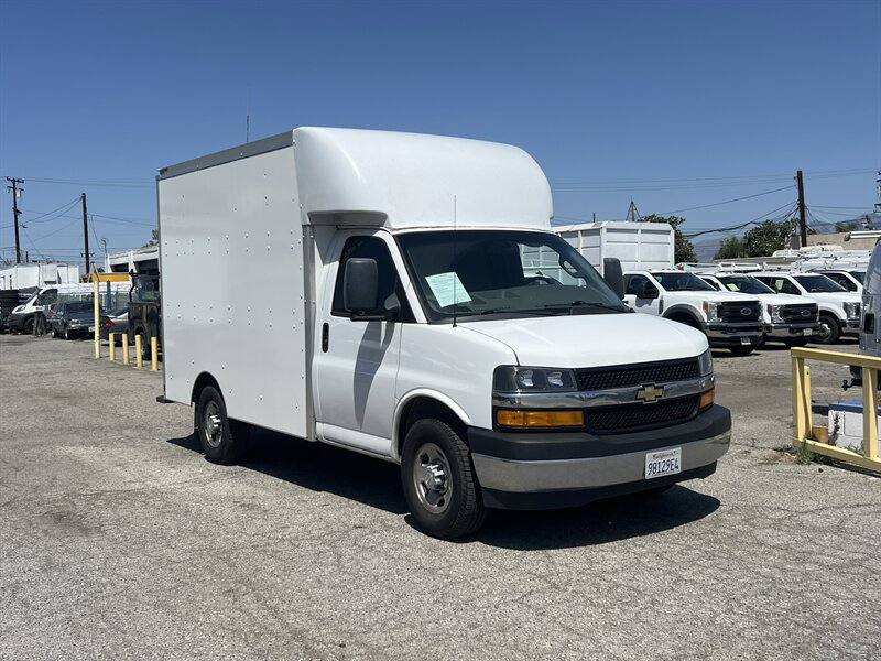 Used 2021 Chevrolet Express 3500 w/ Power Convenience Package RWD image 1