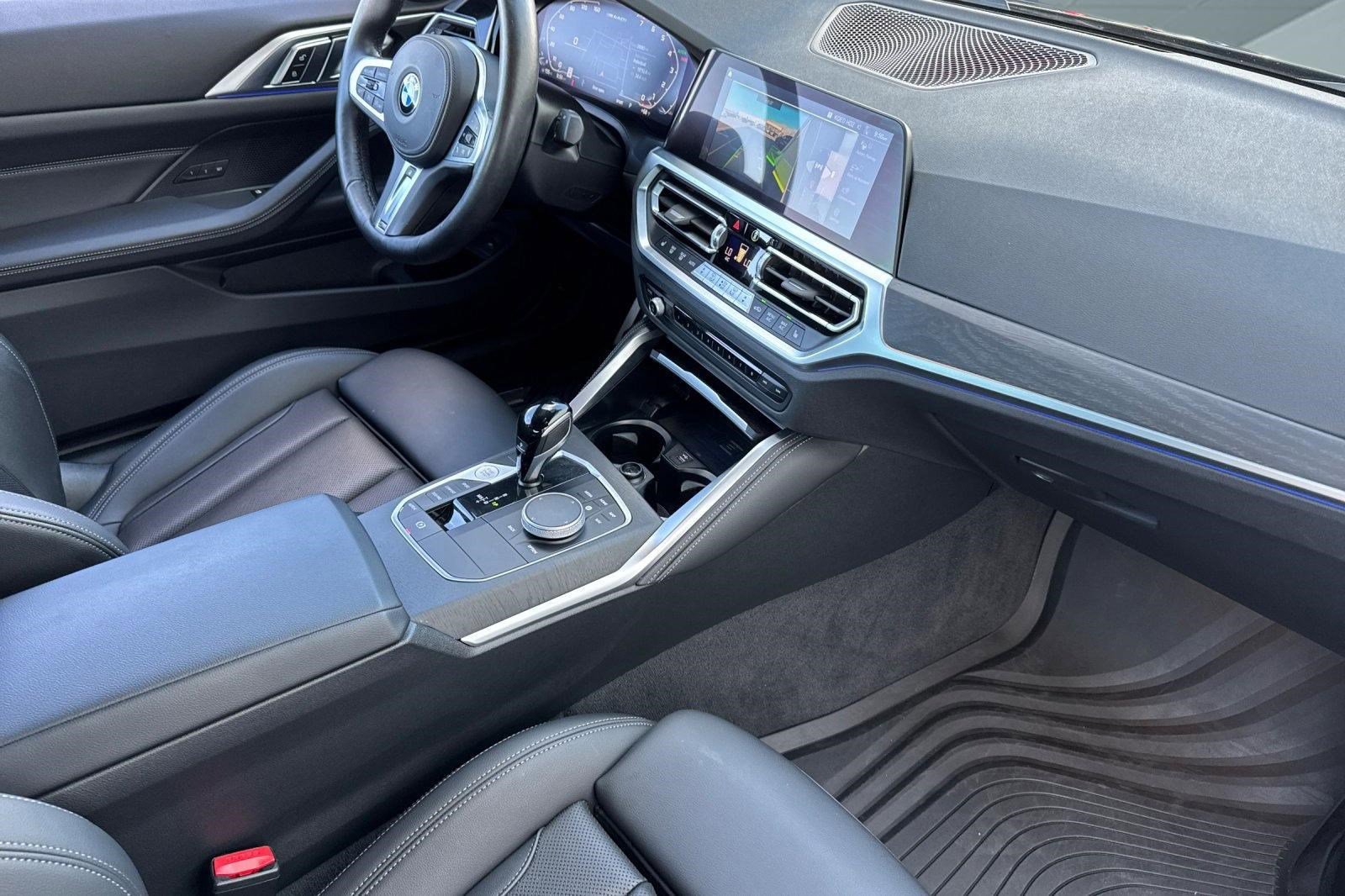 Used 2023 BMW M440i Coupe w/ Premium Package image 31