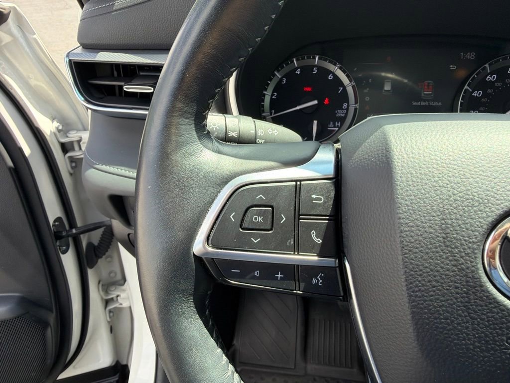 Used 2021 Toyota Highlander Platinum AWD/4WD image 7