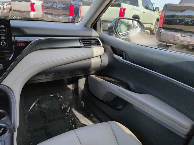 Certified 2021 Toyota Camry SE w/ Cold Weather Package FWD image 16