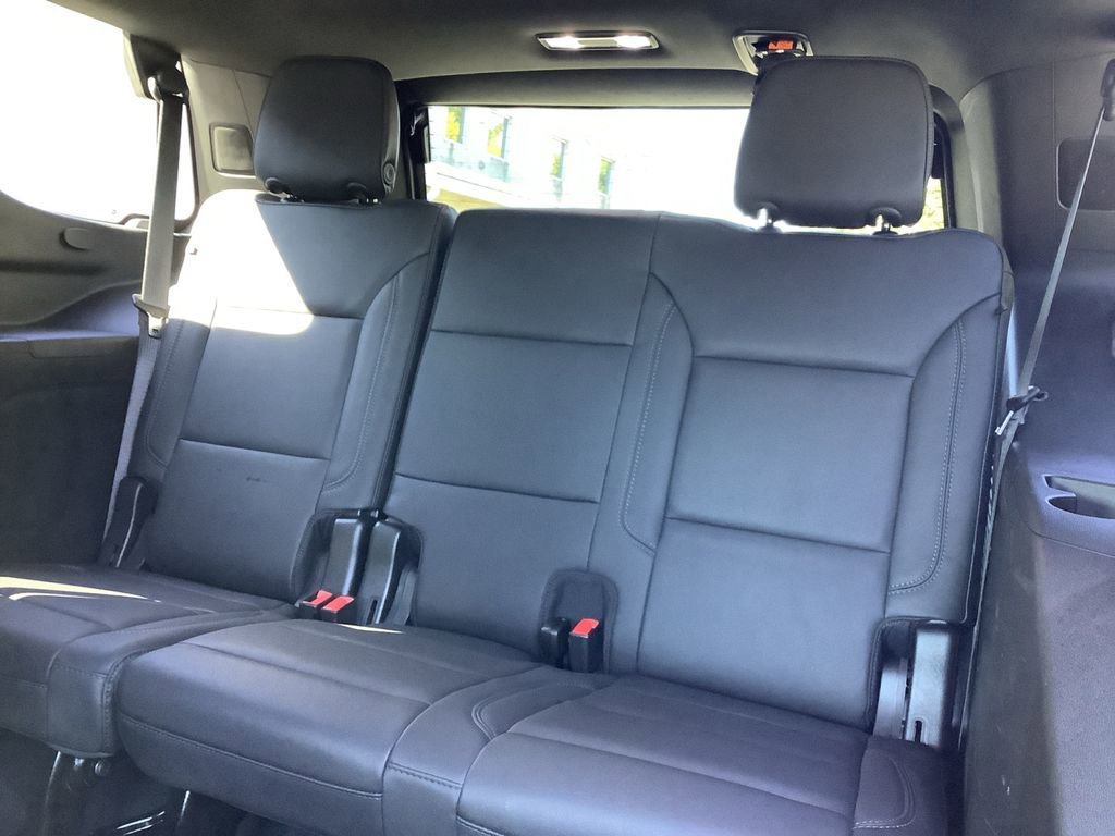 Used 2023 Chevrolet Tahoe Z71 w/ Luxury Package image 32
