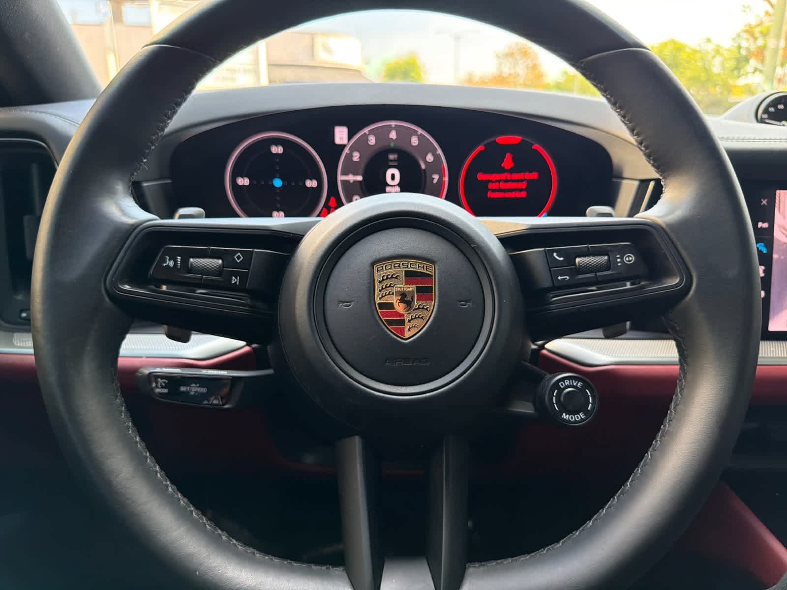 Used 2024 Porsche Cayenne Coupe AWD/4WD image 27