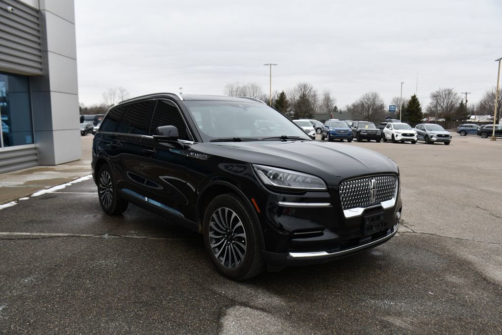 Used 2023 Lincoln Aviator Reserve w/ Equipment Group 201A AWD/4WD image 9