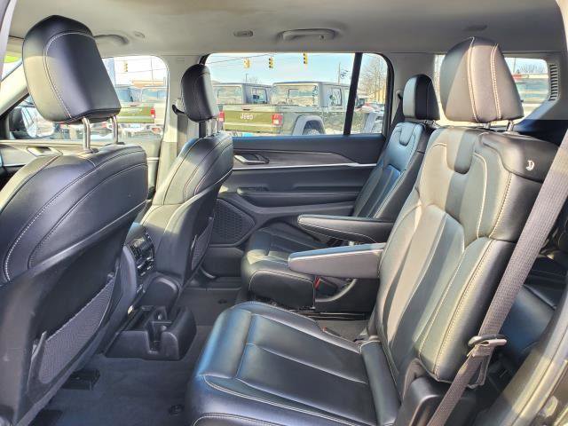 Used 2023 Jeep Grand Cherokee L Limited w/ Black Appearance Package AWD/4WD image 26