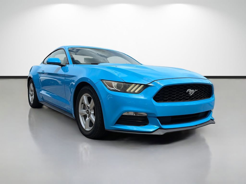 Used 2017 Ford Mustang Coupe image 1