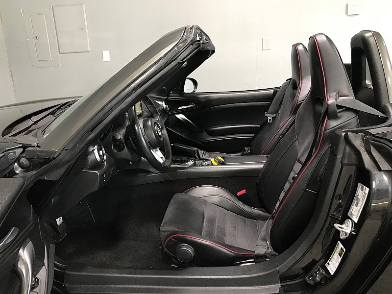 Used 2017 FIAT 124 Spider Abarth image 18