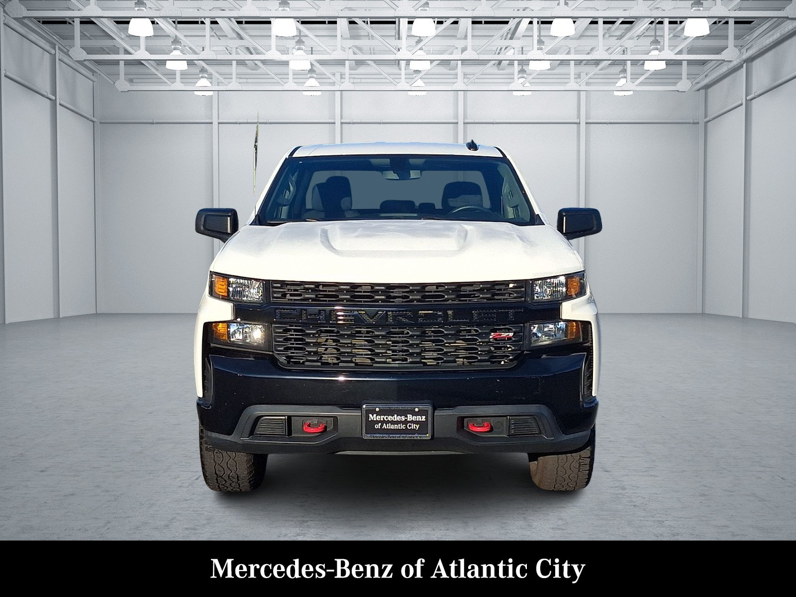 Used 2019 Chevrolet Silverado 1500 Custom Trail Boss w/ Custom Convenience Package AWD/4WD image 2