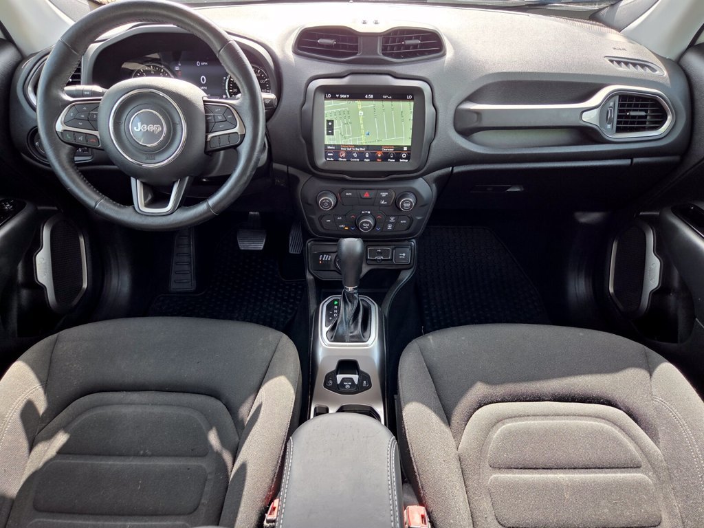 Certified 2022 Jeep Renegade Latitude w/ Convenience Group AWD/4WD image 17