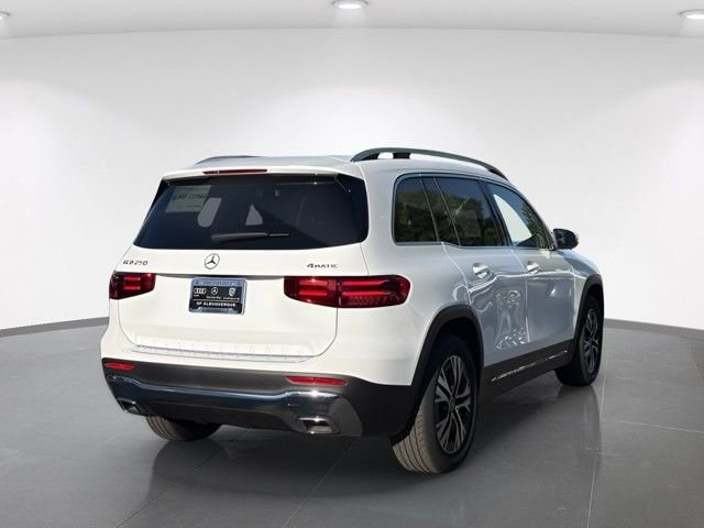 New 2026 Mercedes-Benz GLB 250 4MATIC image 9