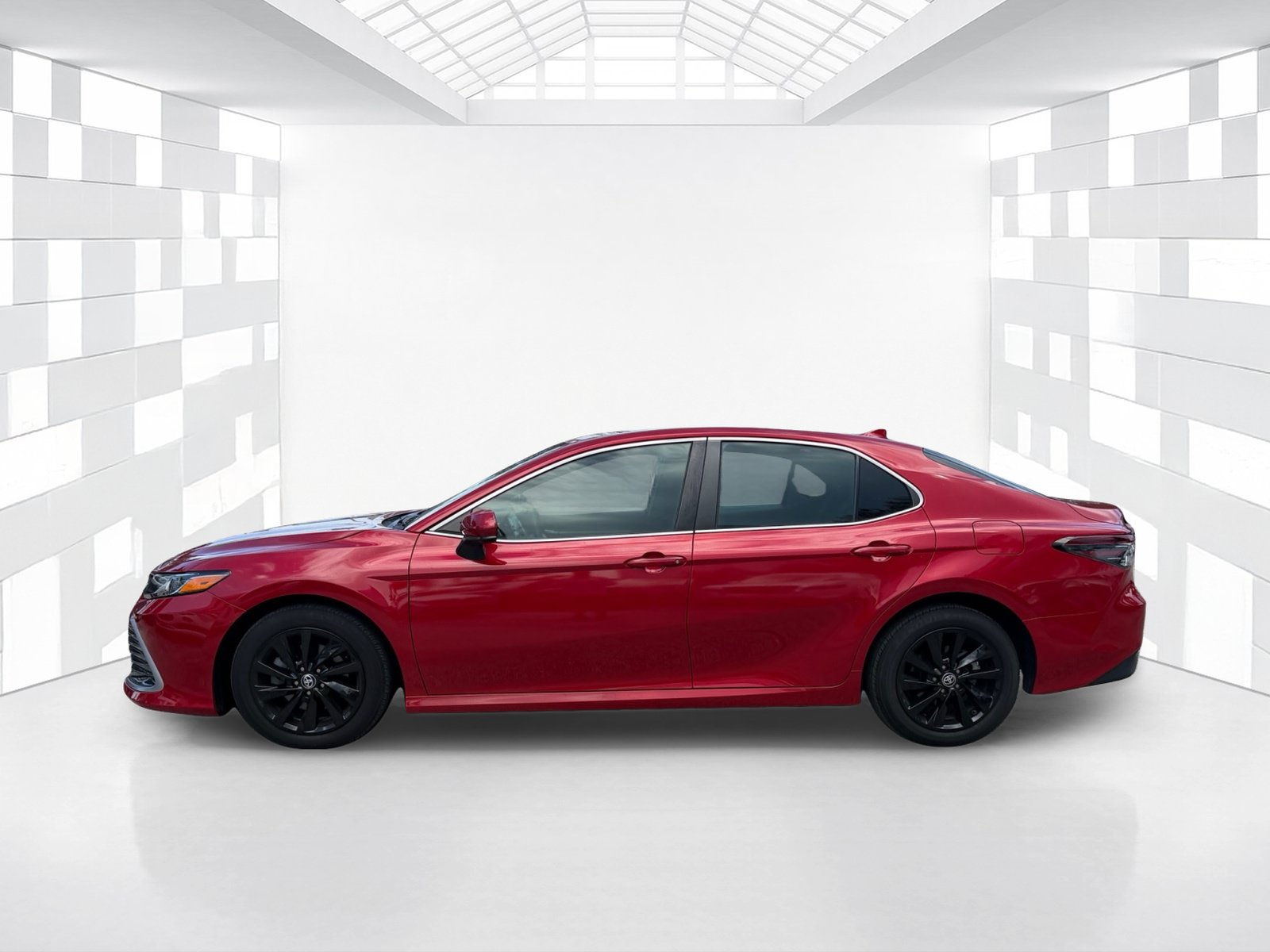 Used 2023 Toyota Camry LE FWD image 4