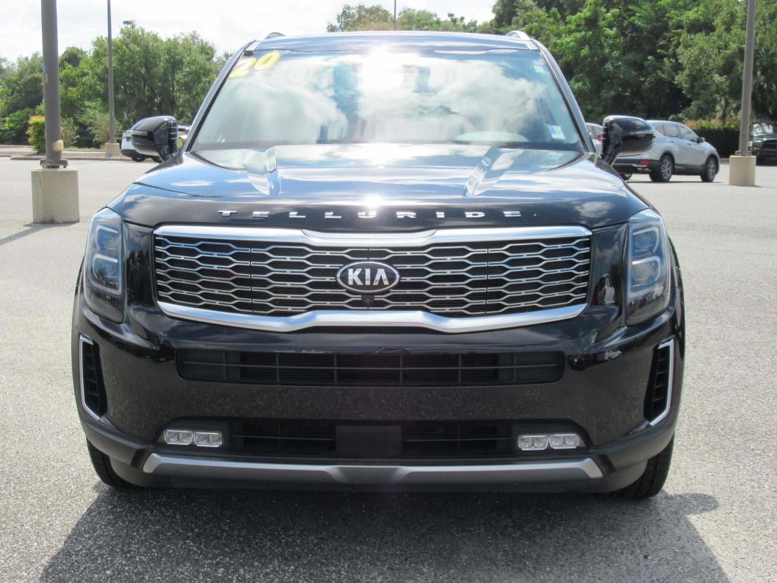 Used 2020 Kia Telluride SX w/ Towing Package FWD image 3