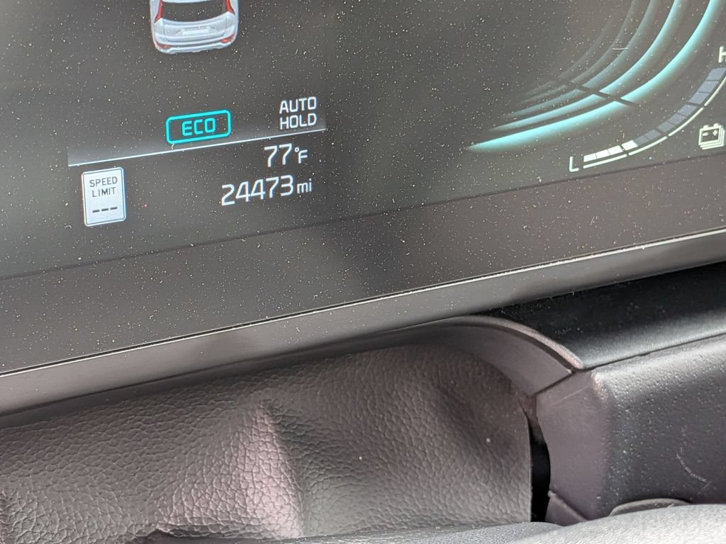Used 2025 Kia Niro LX FWD image 21