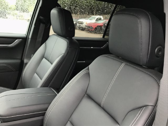 Used 2024 GMC Acadia Elevation w/ LPO, Floor Liner Package FWD image 5