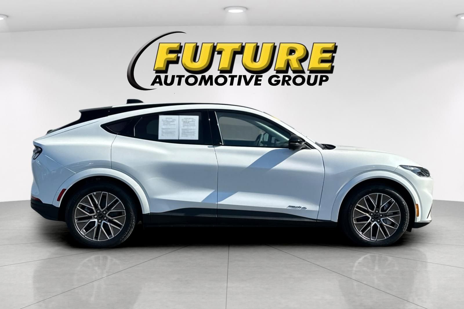 Certified 2025 Ford Mustang Mach-E Premium AWD/4WD image 2