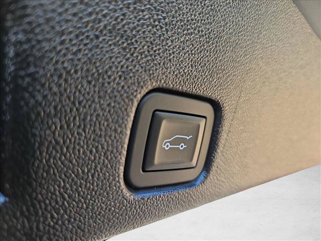 Used 2025 Buick Enclave Preferred FWD image 7