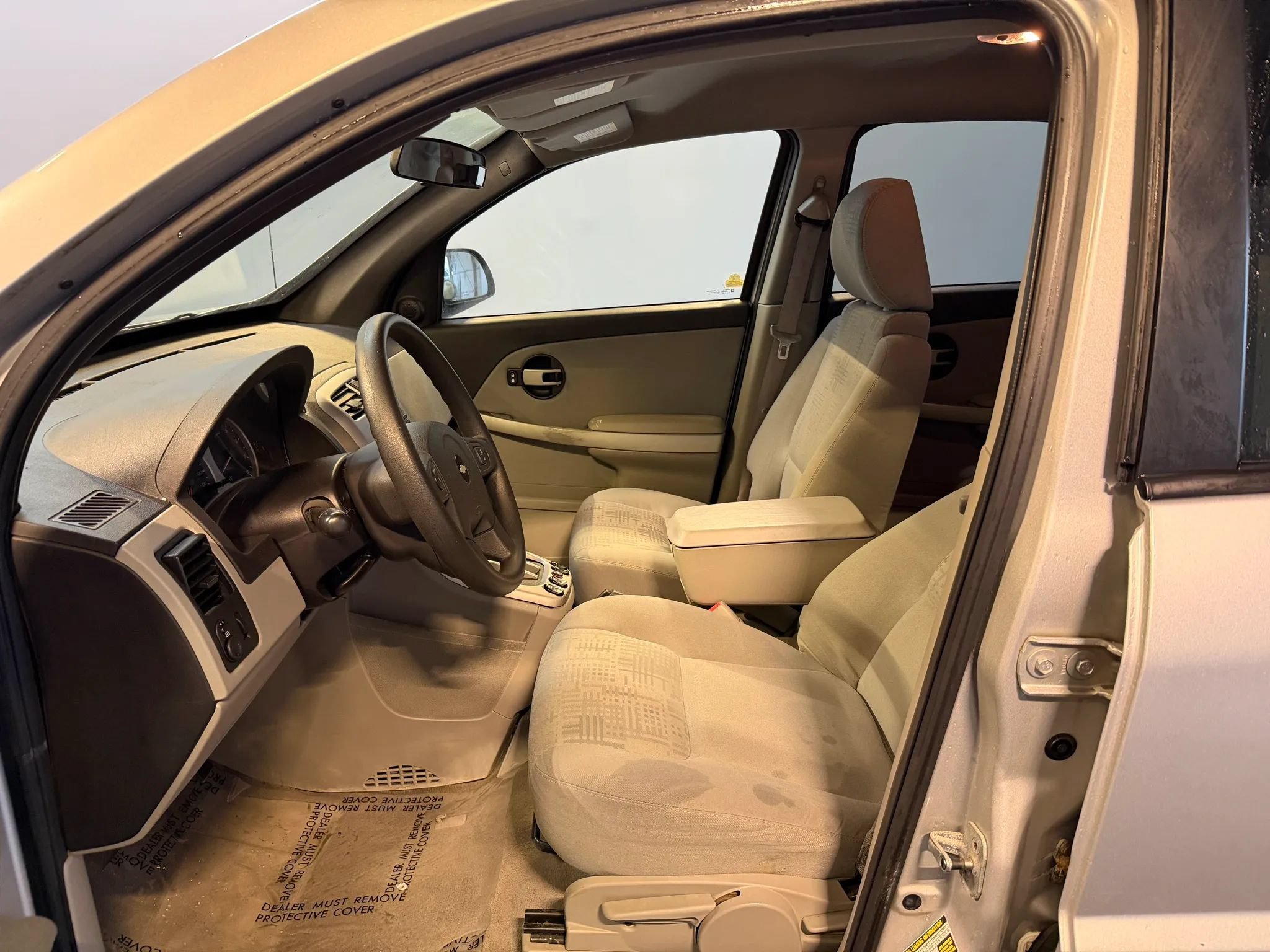 Used 2005 Chevrolet Equinox LS w/ Preferred Equipment Group AWD/4WD image 8