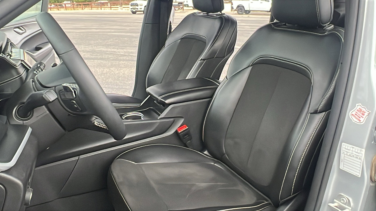 Used 2024 Jeep Grand Cherokee L Laredo image 18