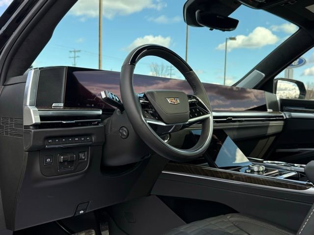 Used 2026 Cadillac Escalade Platinum Sport w/ LPO, Floor Liner Package image 15