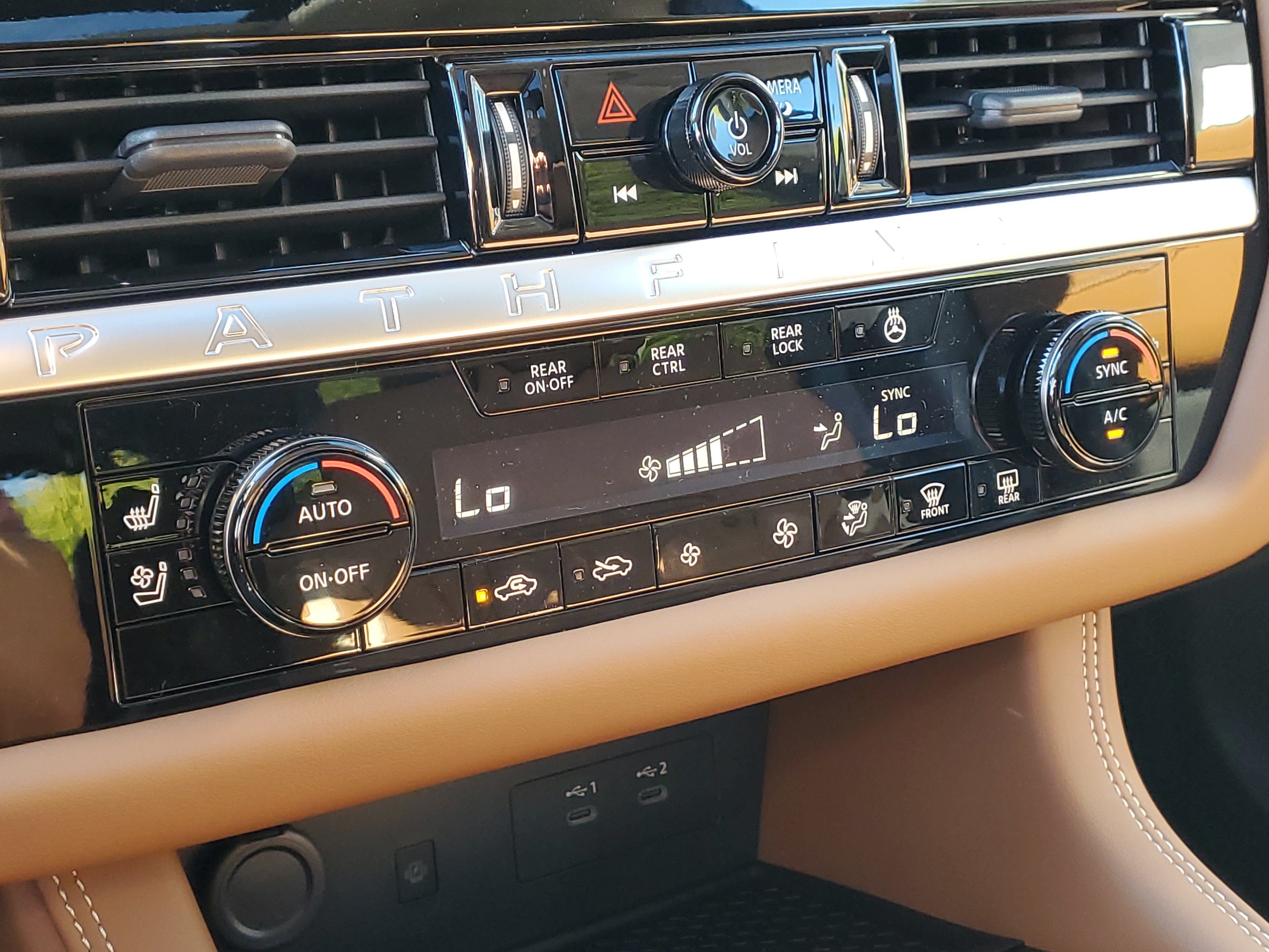 New 2026 Nissan Pathfinder Platinum AWD/4WD image 18