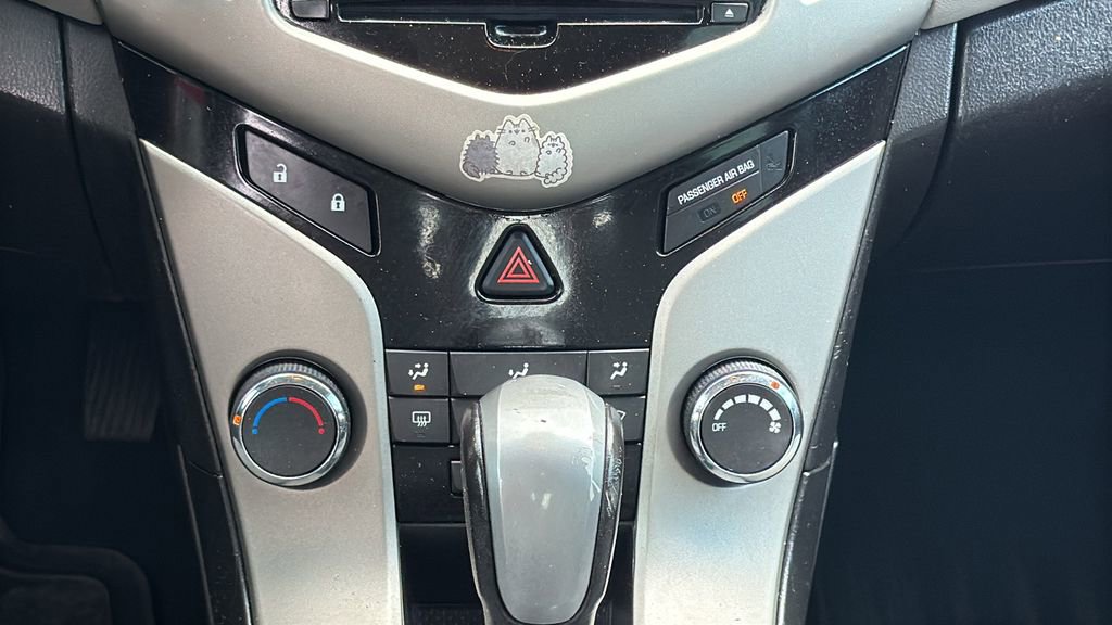 Used 2014 Chevrolet Cruze LT image 24