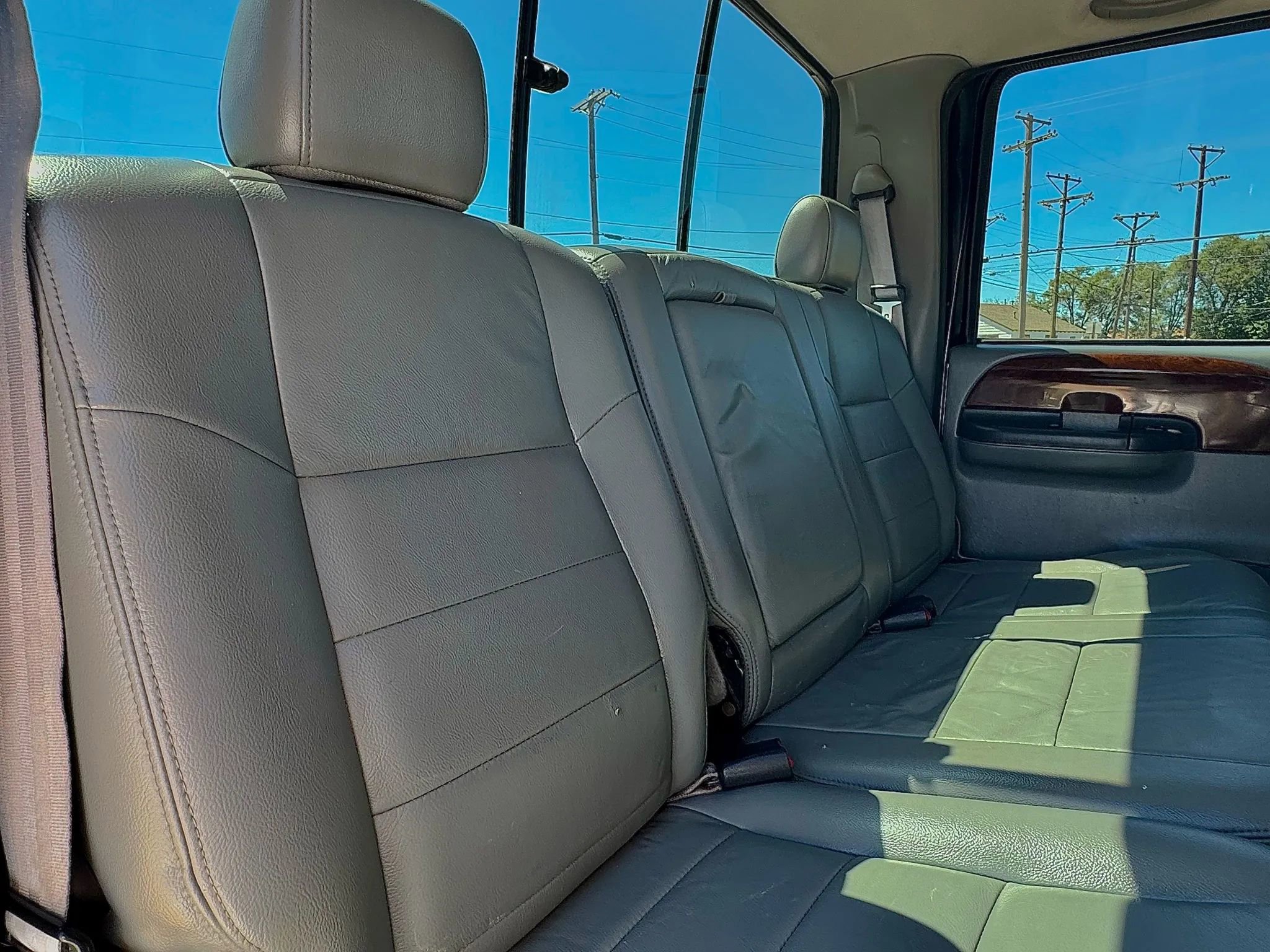 Used 2004 Ford F250 Lariat image 25