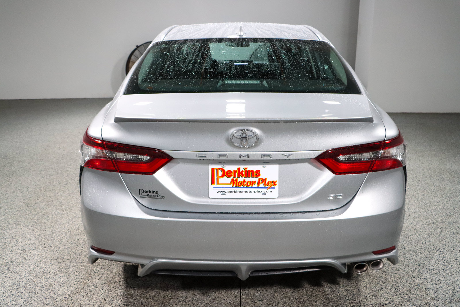 Used 2024 Toyota Camry SE FWD image 8