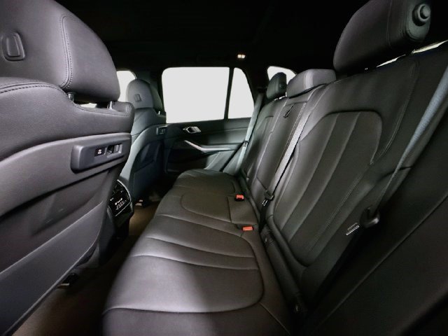 Used 2022 BMW X5 sDrive40i w/ Parking Assistance Package RWD image 24