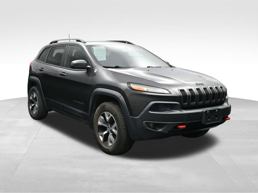 Used 2017 Jeep Cherokee Trailhawk AWD/4WD image 7