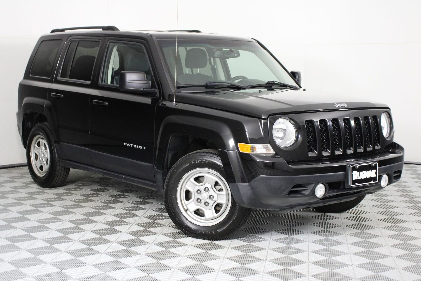 Used 2016 Jeep Patriot Sport w/ Power Value Group FWD image 31