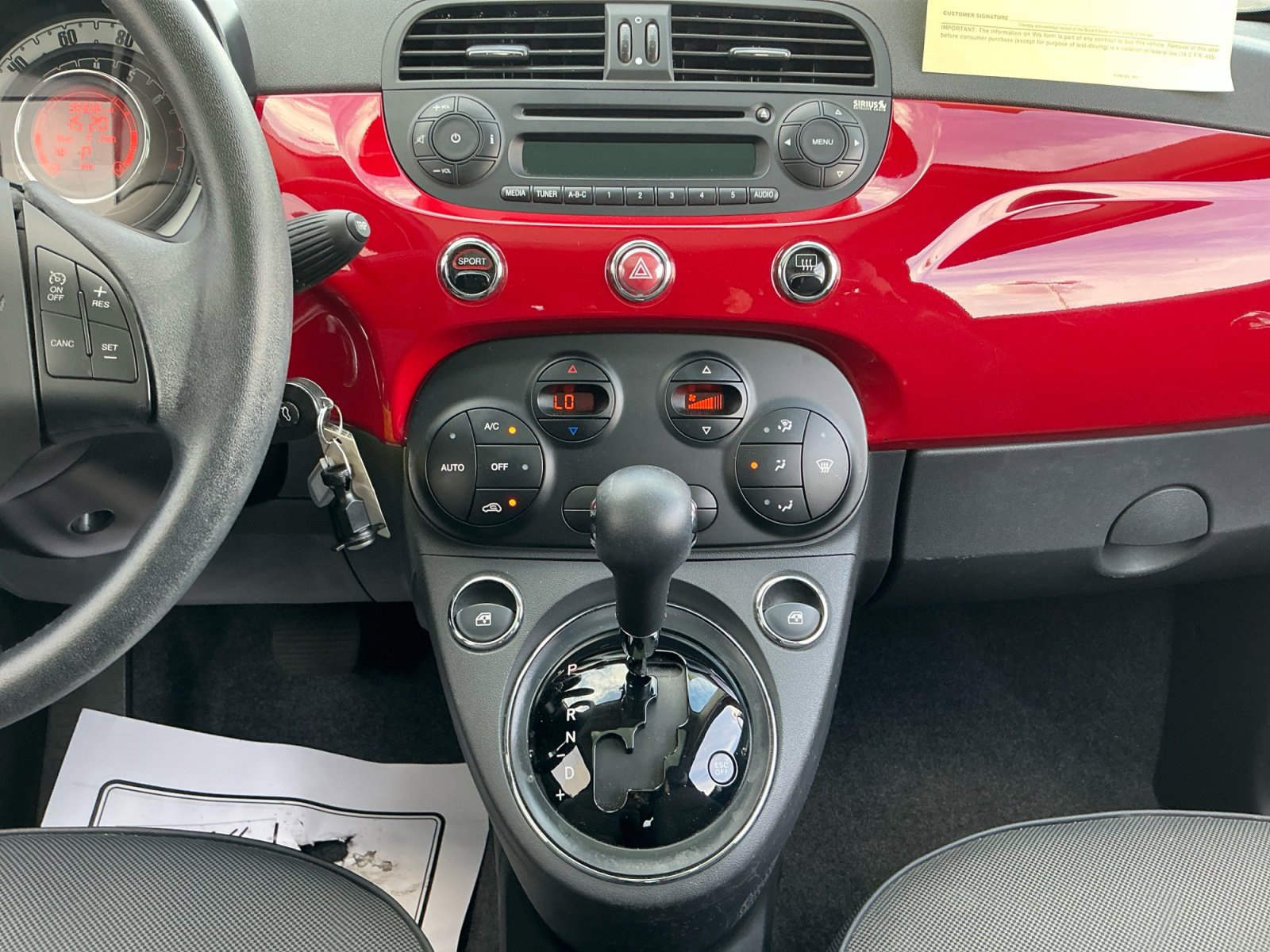 Used 2013 FIAT 500 Lounge image 20