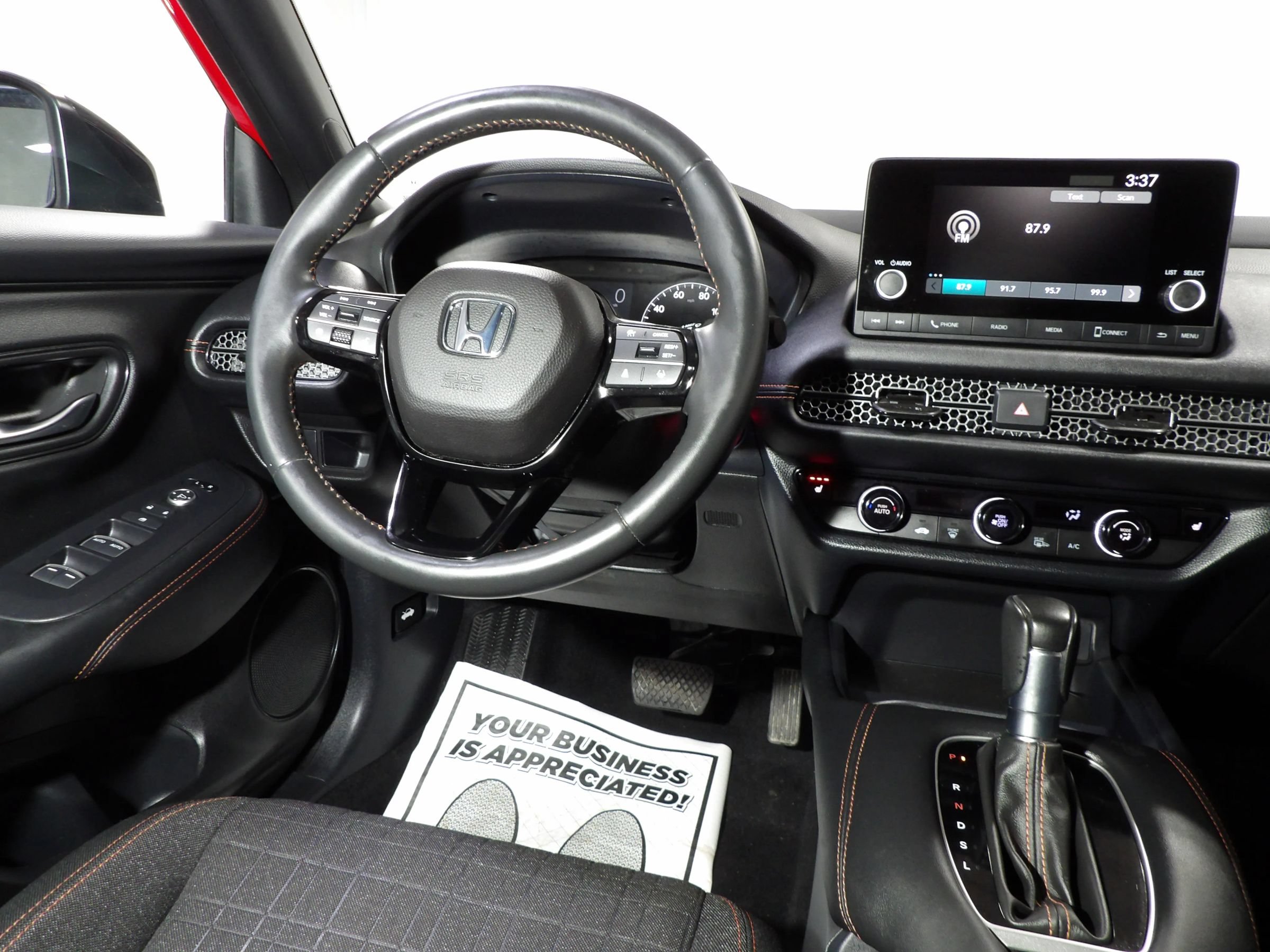 Used 2024 Honda HR-V Sport image 11