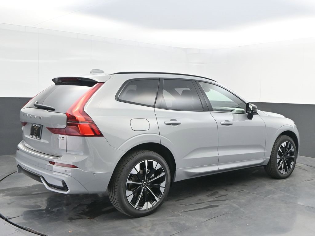 New 2026 Volvo XC60 B5 Plus w/ Protection Package Premier image 7