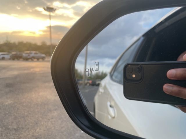 Used 2021 Toyota Corolla XSE image 21