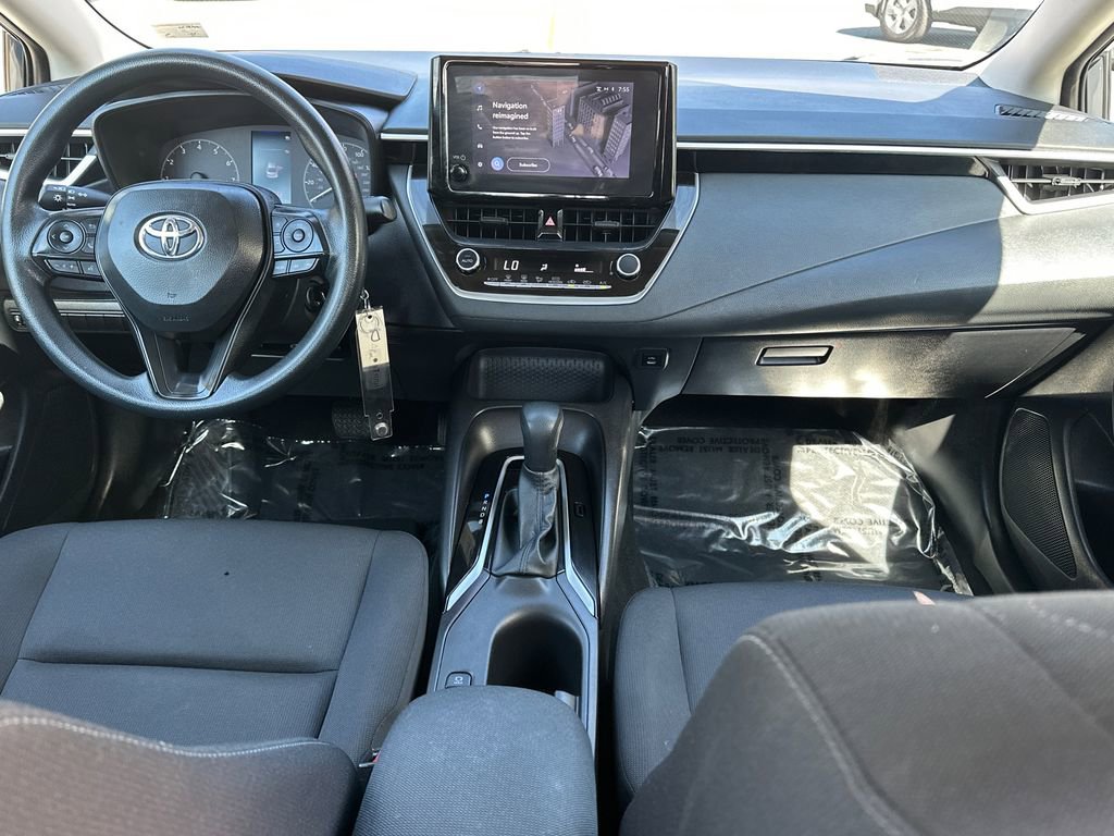 Used 2025 Toyota Corolla LE image 14