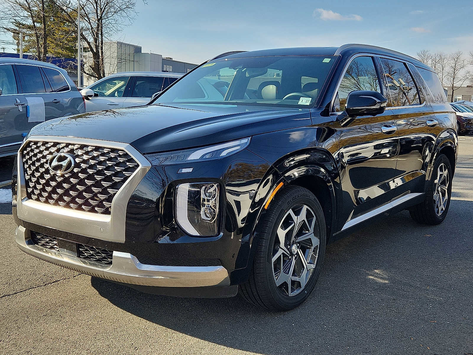 Used 2022 Hyundai Palisade Calligraphy image 3