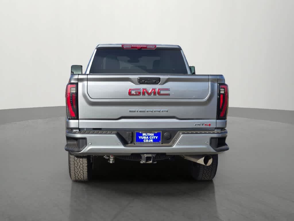 Used 2026 GMC Sierra 2500 AT4 AWD/4WD image 5