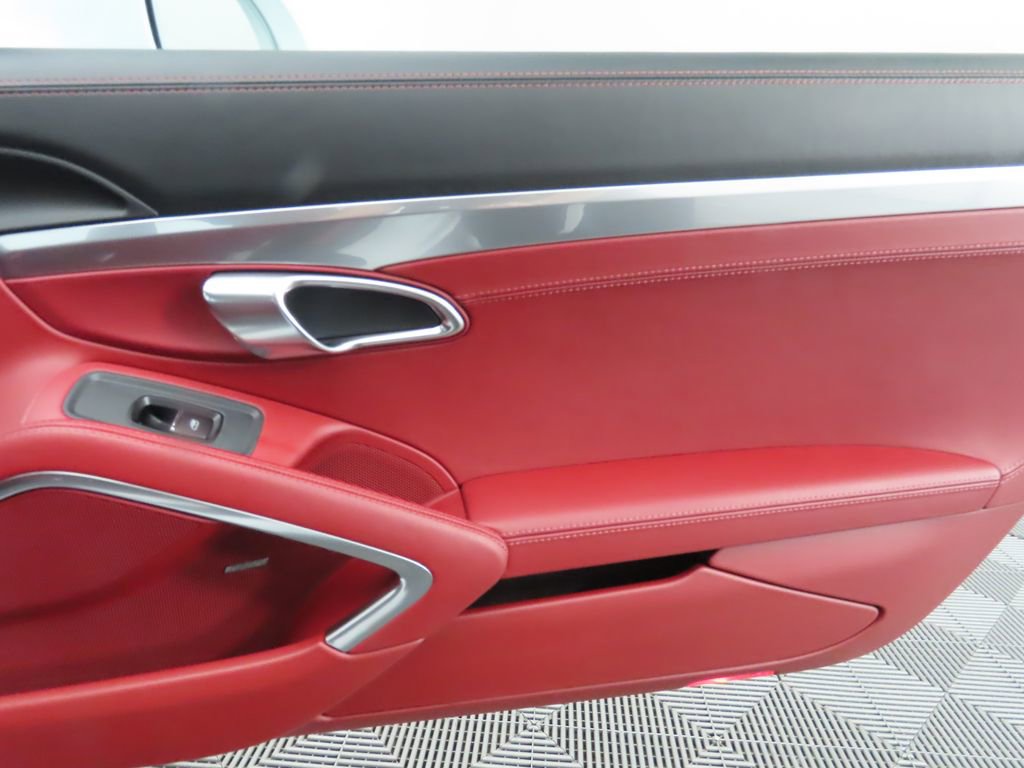 Used 2018 Porsche 911 Turbo image 26
